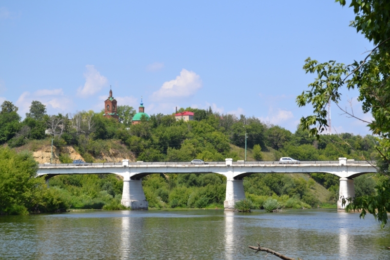 вид на Старый Казенный мост города Лебедянь